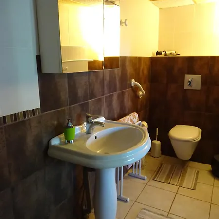 Gasthuis Aux Orangers 2*