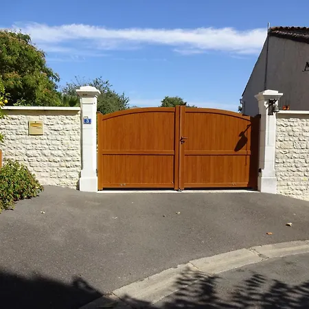 Gasthuis Aux Orangers 2*